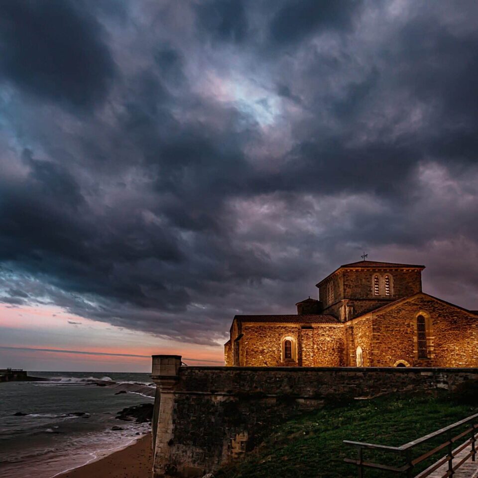 prieuré saint nicolas les sables d'olonne crop