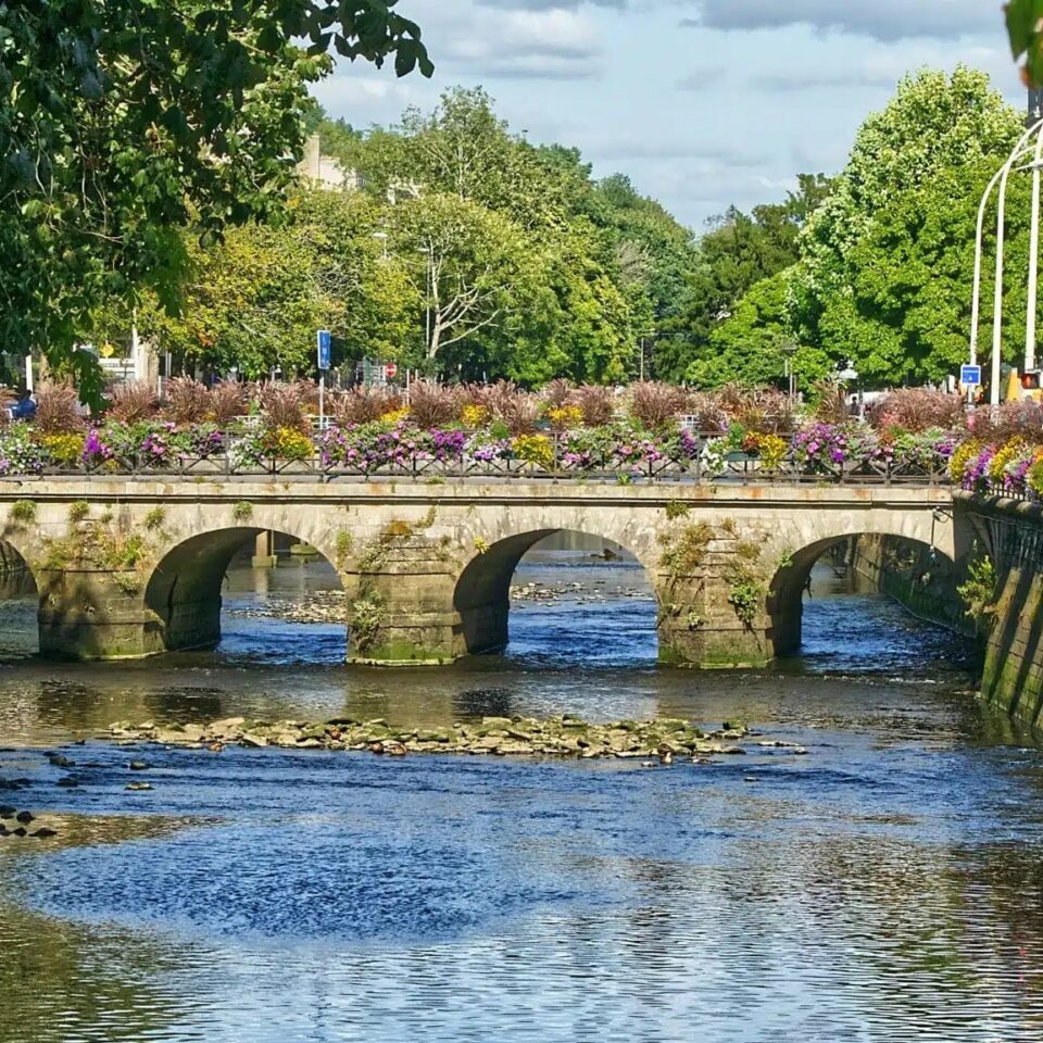 pont-quimper-riviere- crop